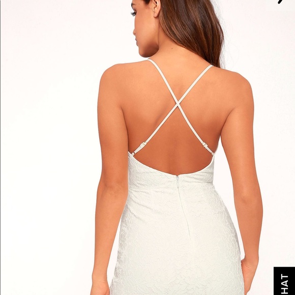 Lulu’s white lace bodycon dress - Picture 3 of 3